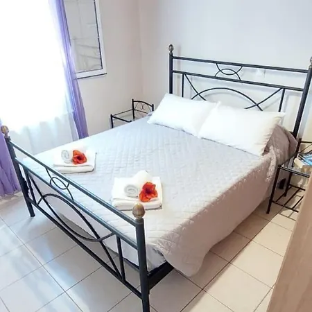 Apartment Family Sweet Ioanna Karousades (Esperies)